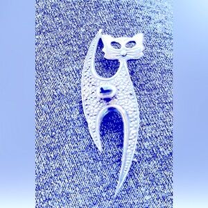 Vintage Sterling Silver Cat pin Marcasite Black Onyx , MCM. Whiskers